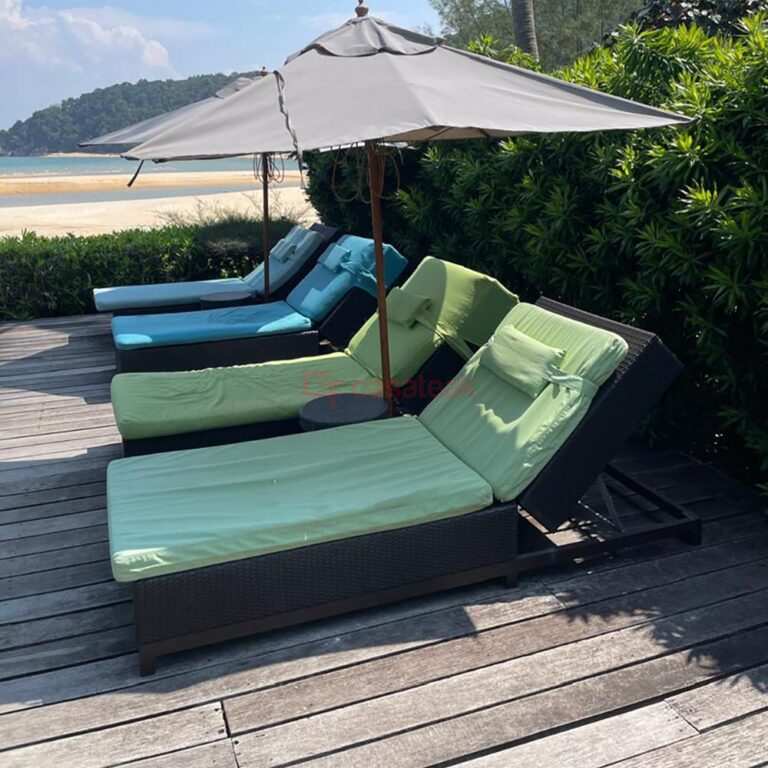 Wicker Loungers Clubmed